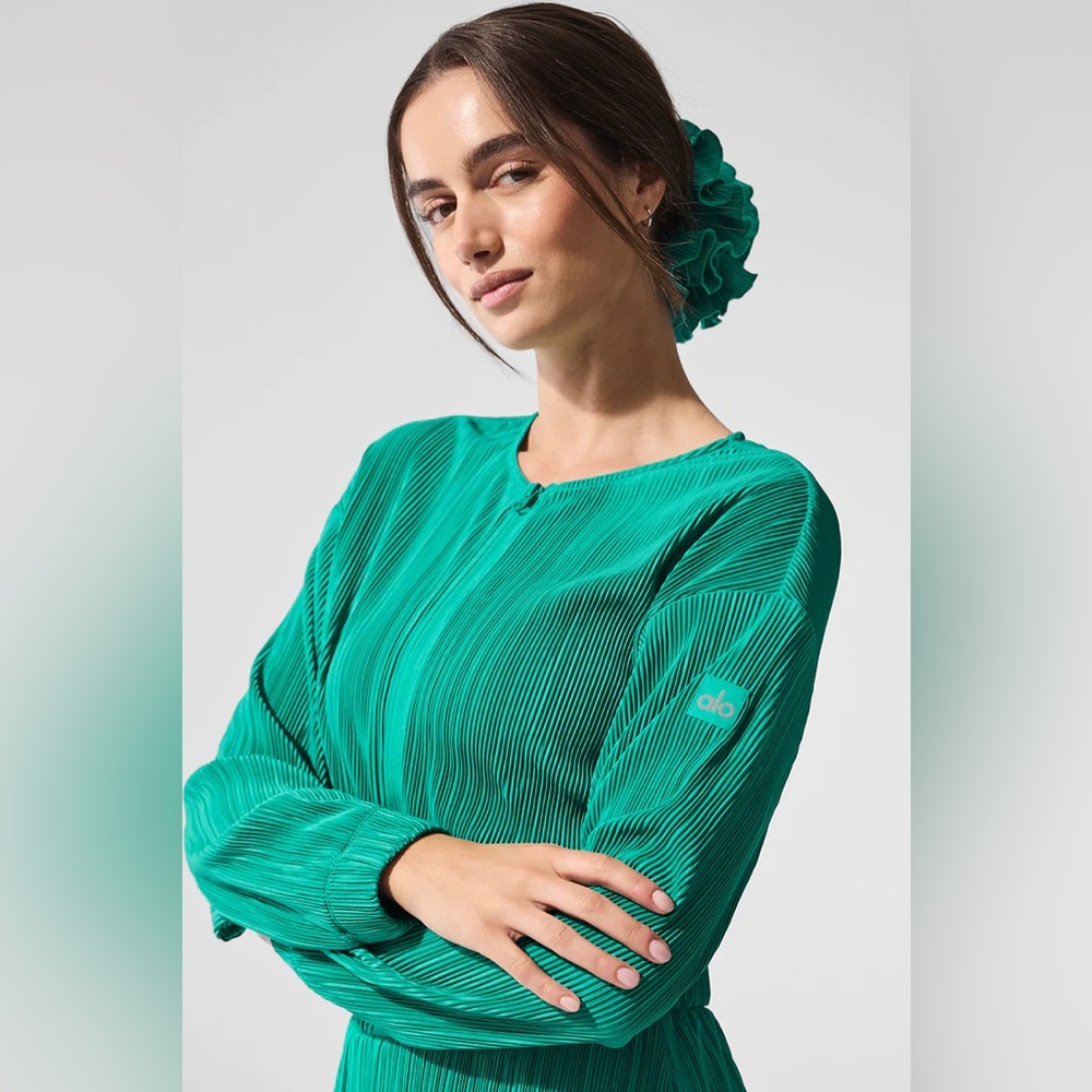 Alo Spruce Green Pleated Long Sleeve Jacket Medium